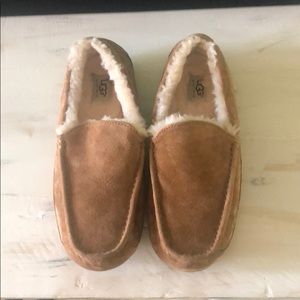 UGG Ascot Slippers